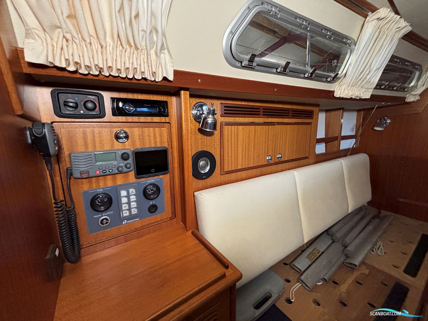 Hallberg Rassy 310
