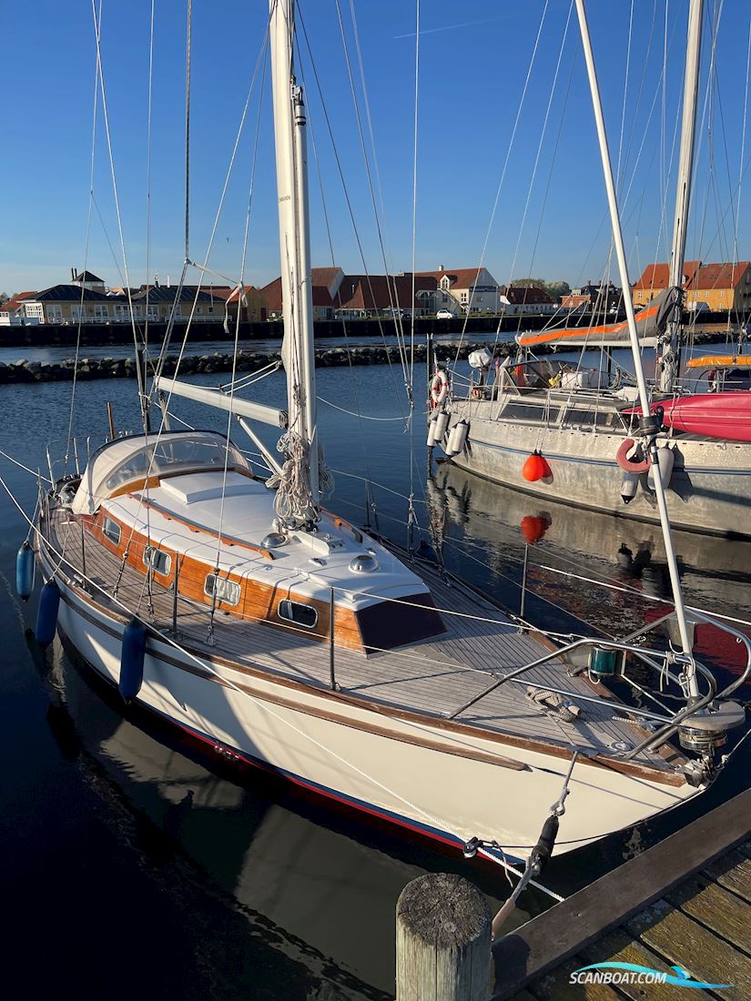 Hallberg Rassy 33 Mistral Sejlbåd 1973, med Volvo Penta 2003 motor, Danmark