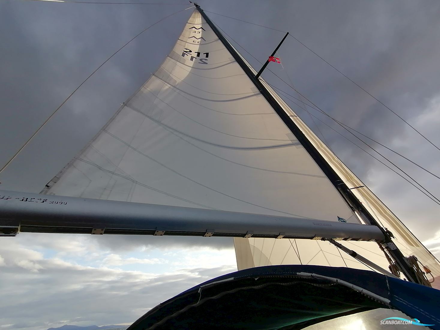 Hallberg-Rassy 33 Mistral