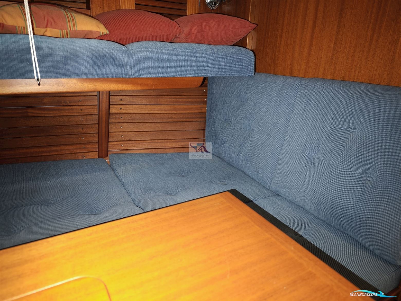 Hallberg Rassy 34