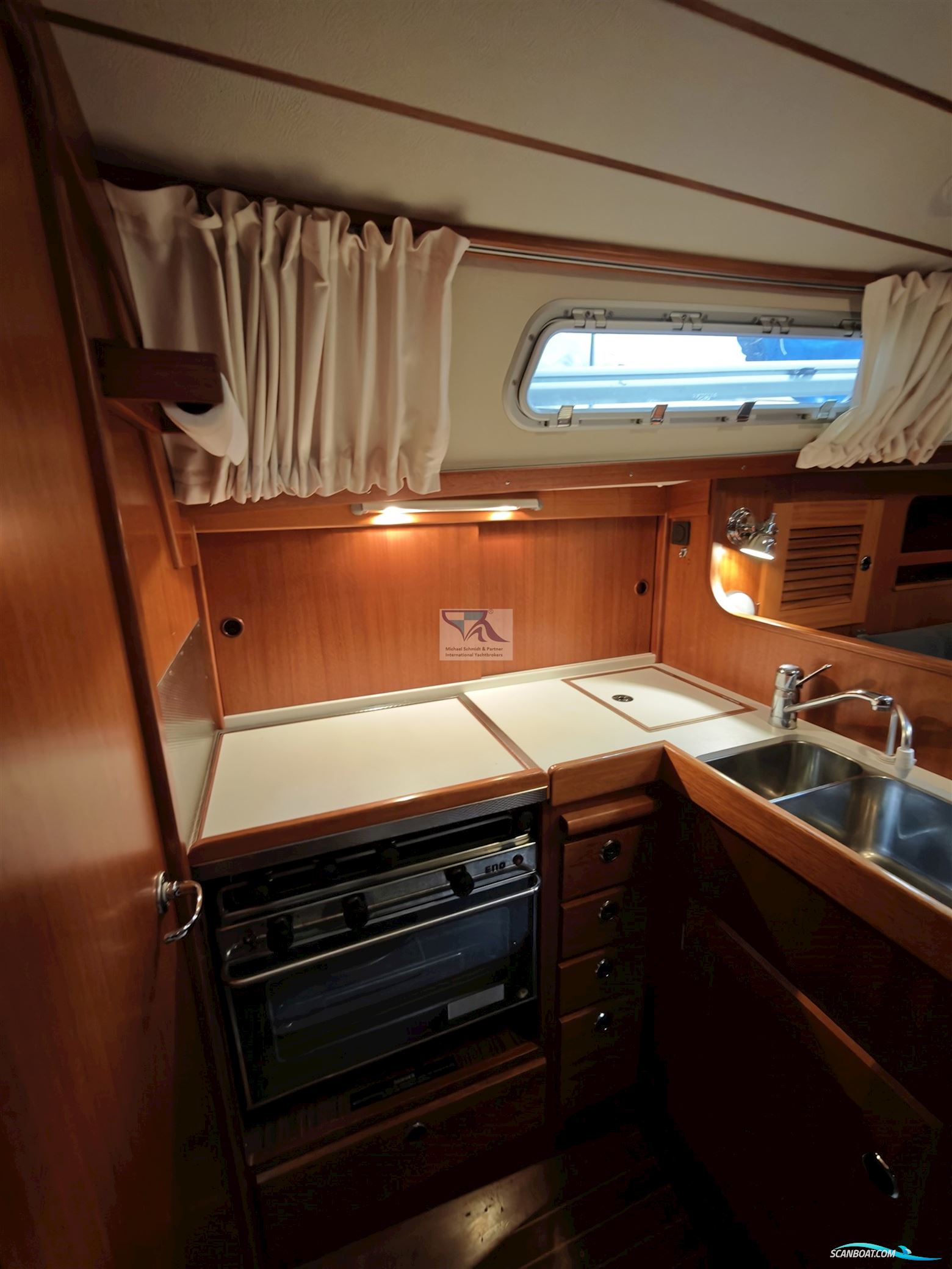 Hallberg Rassy 34