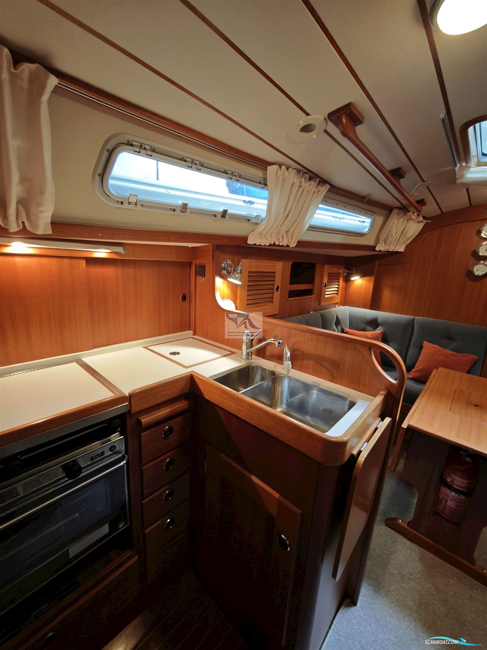 Hallberg Rassy 34