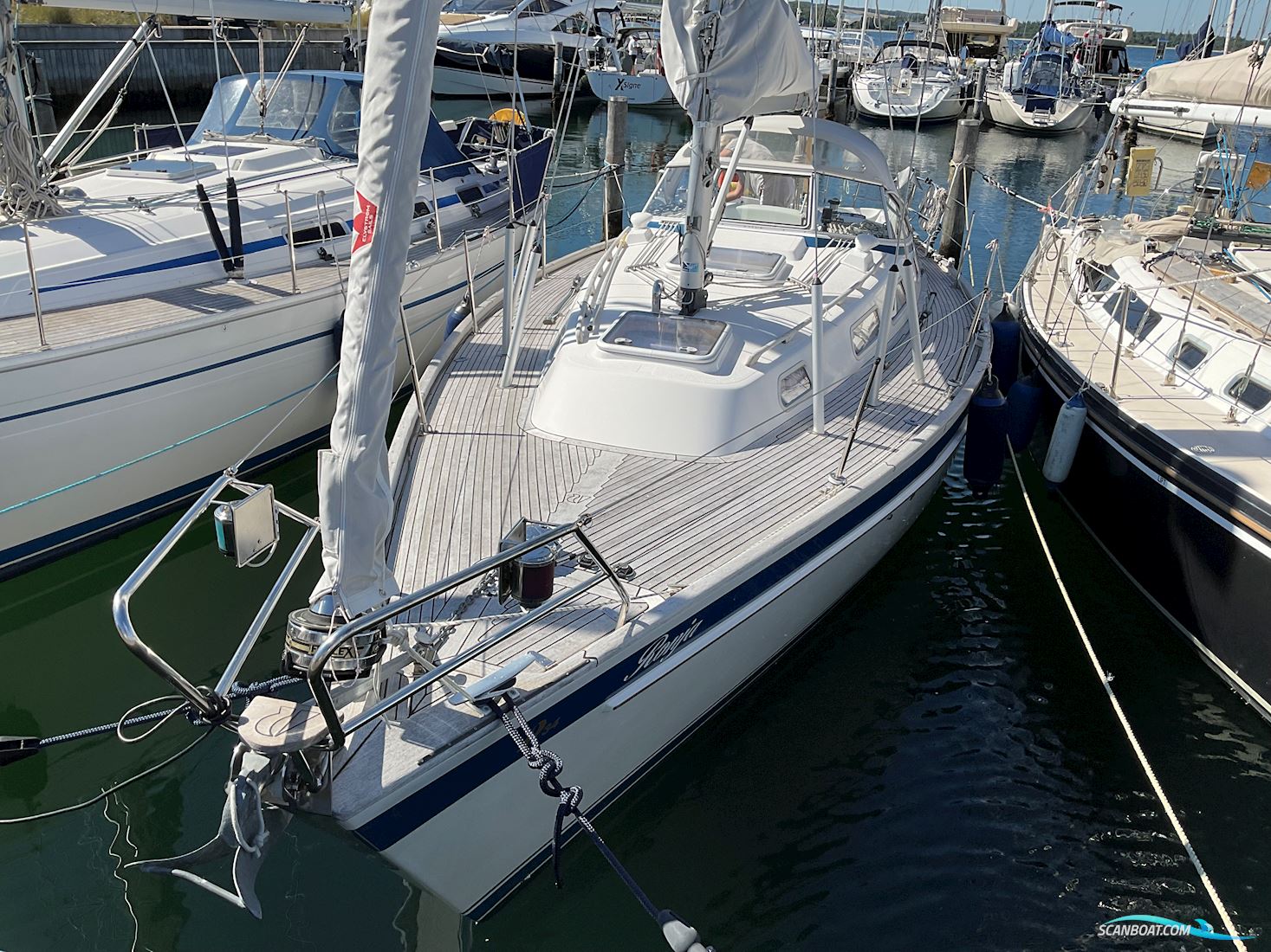 Hallberg-Rassy 34