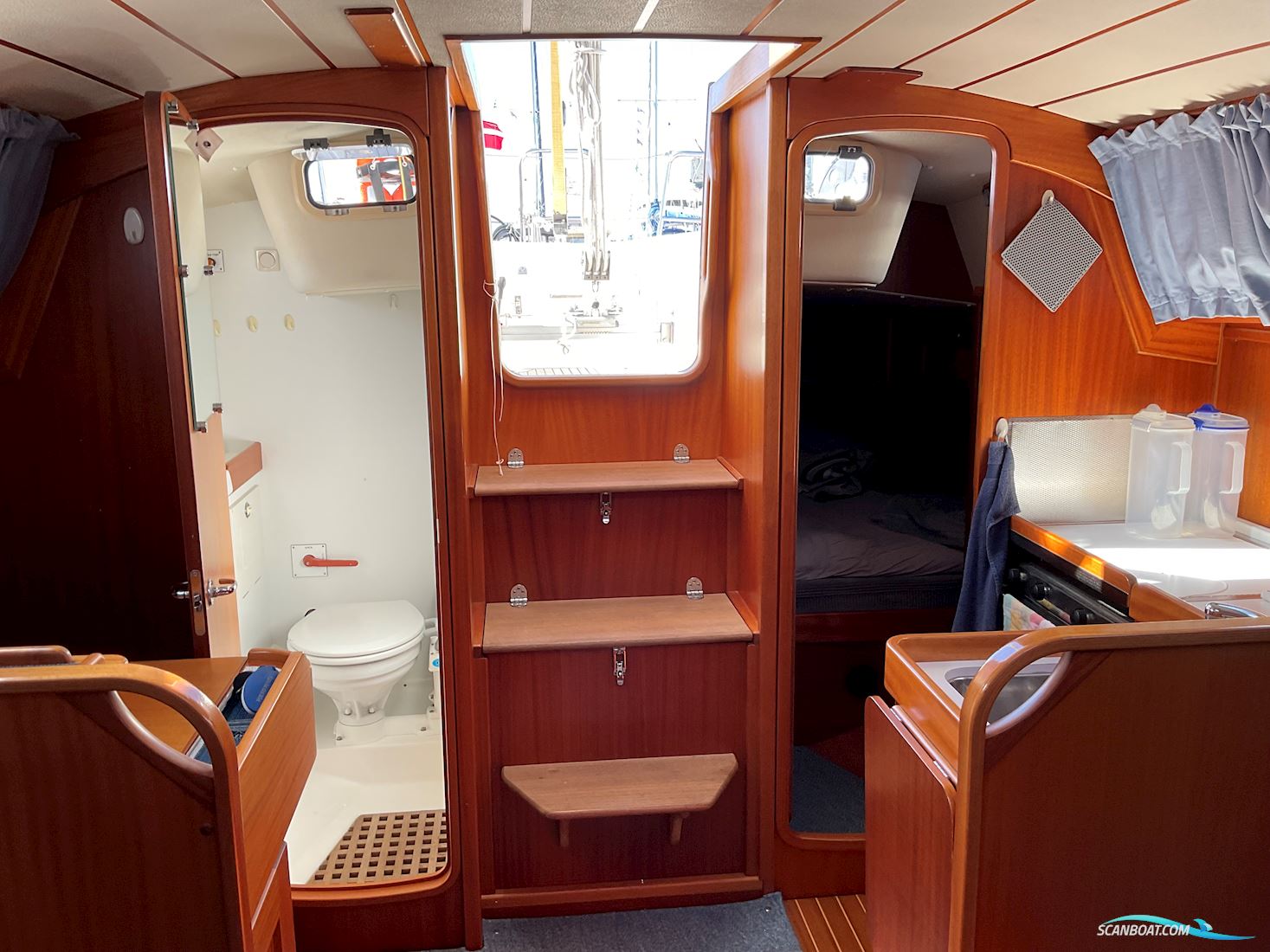 Hallberg-Rassy 34