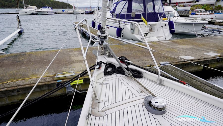 Hallberg-Rassy 34