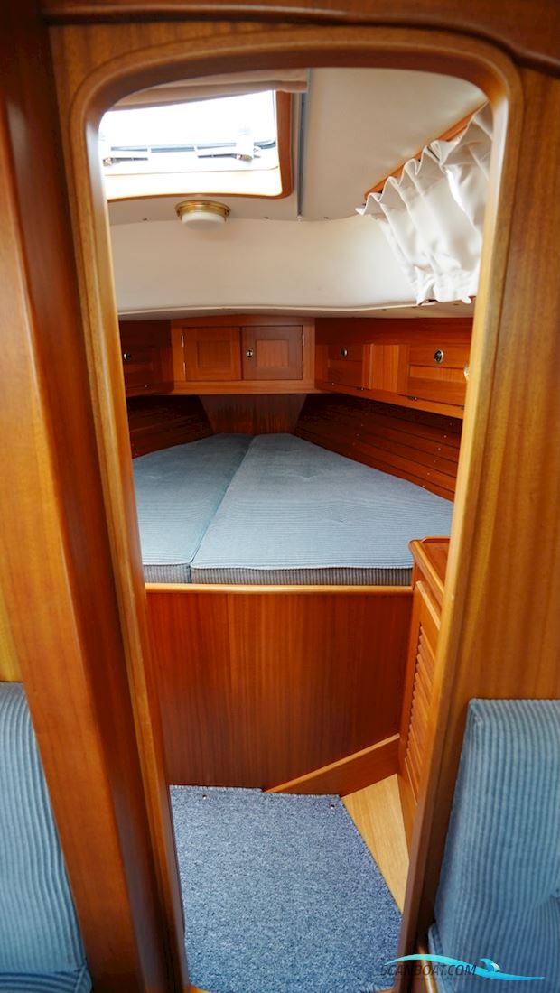Hallberg-Rassy 34