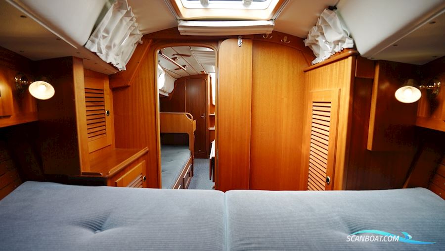 Hallberg-Rassy 34