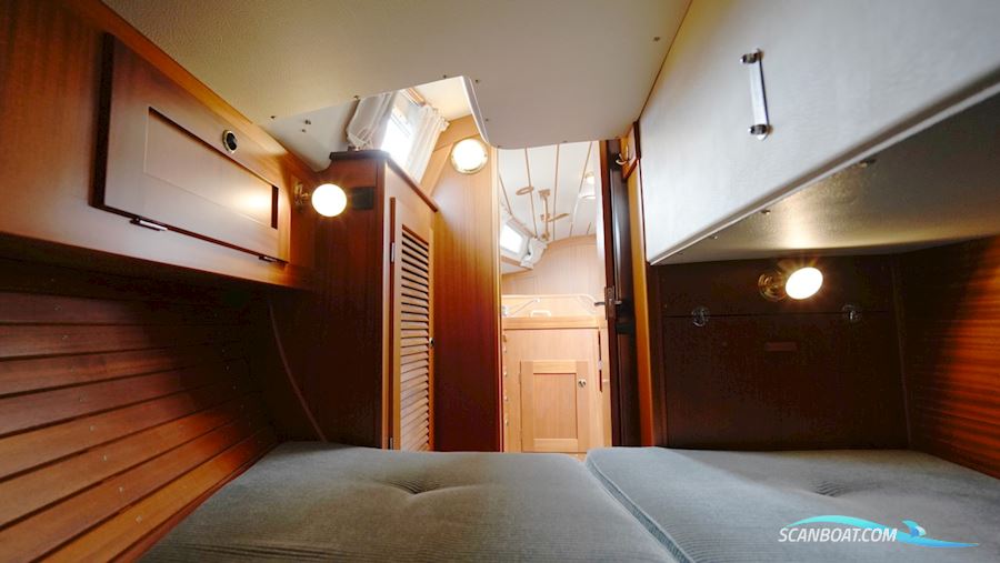 Hallberg-Rassy 34