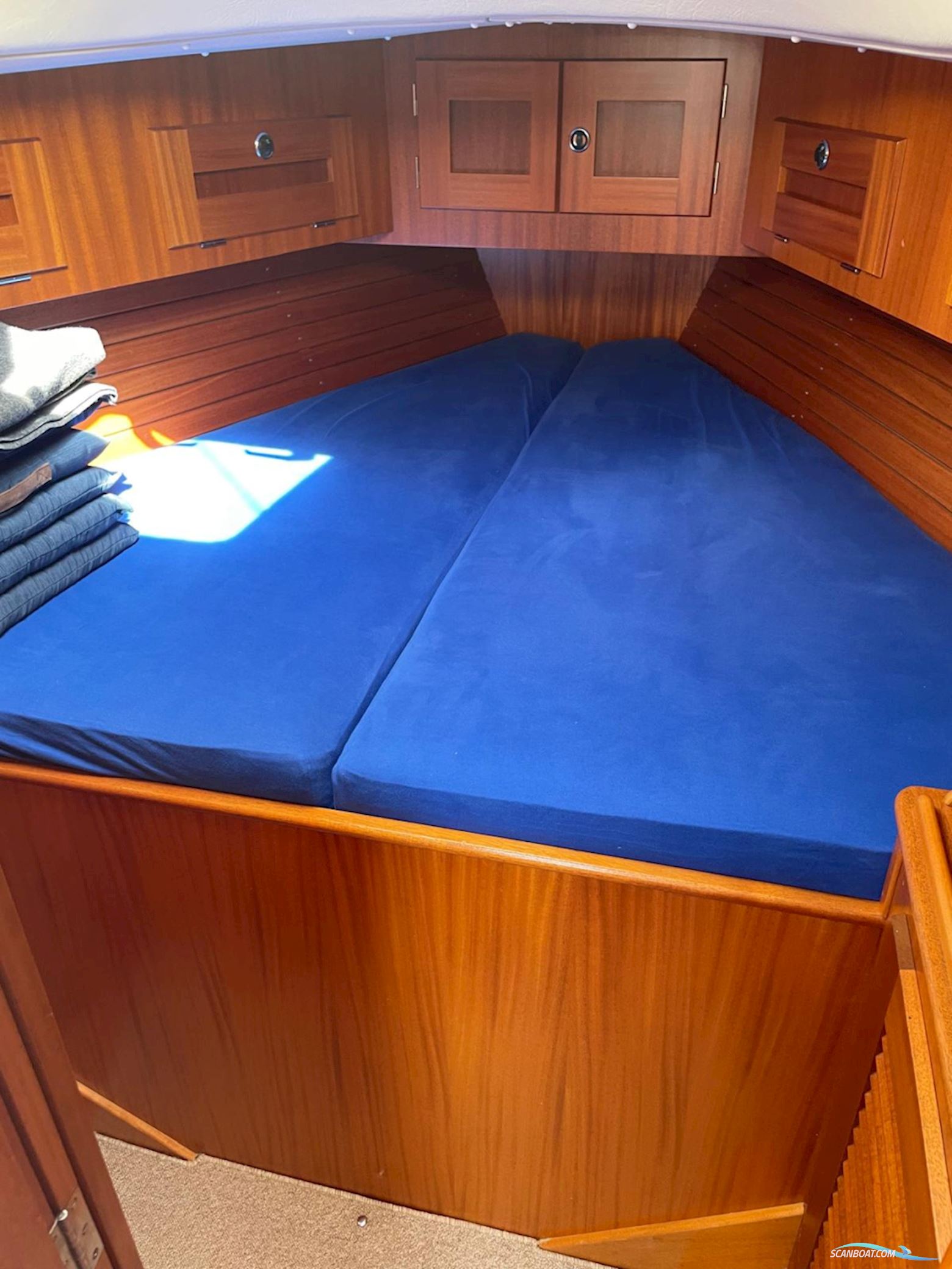 Hallberg Rassy 34