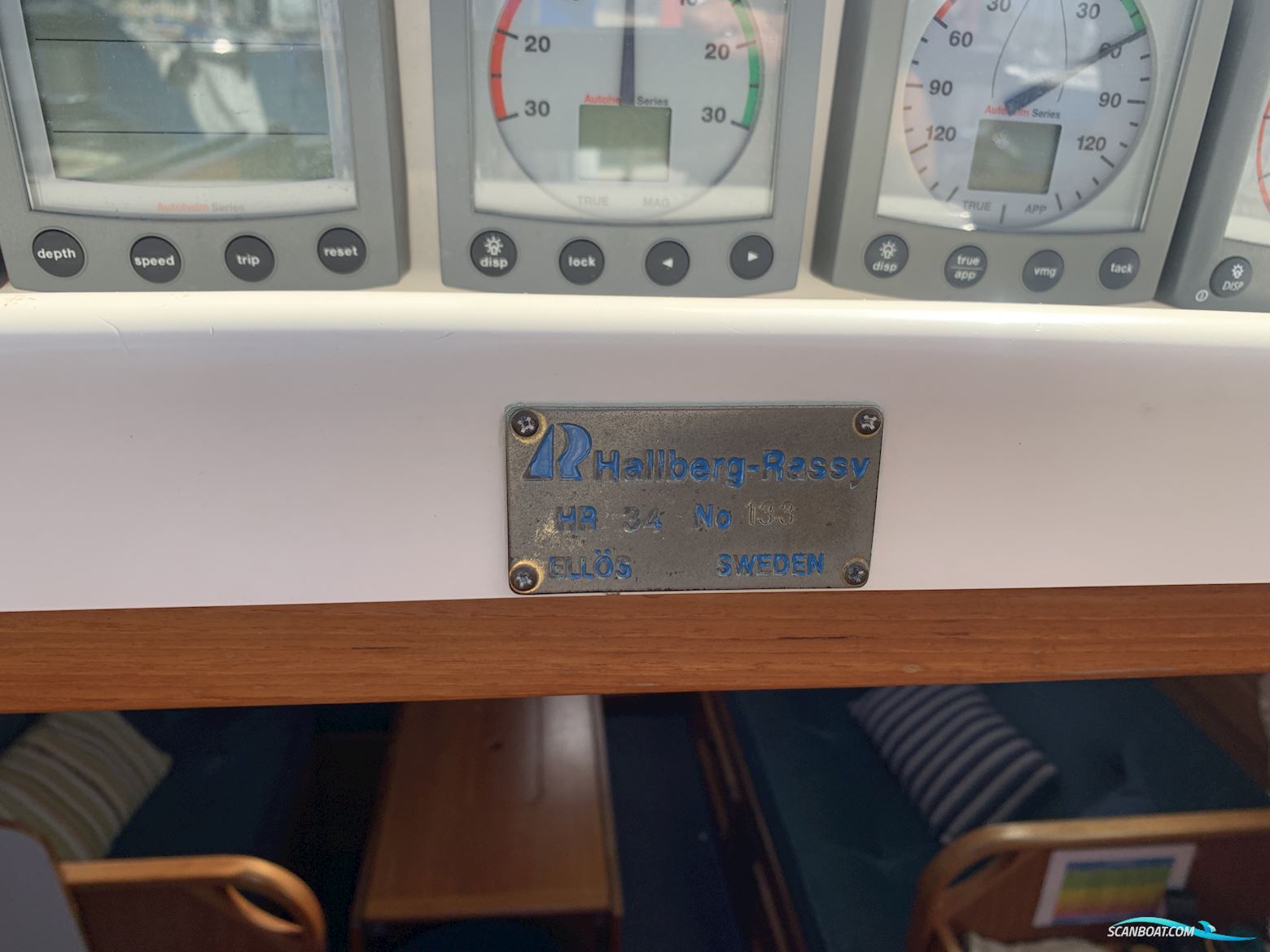 Hallberg-Rassy 34