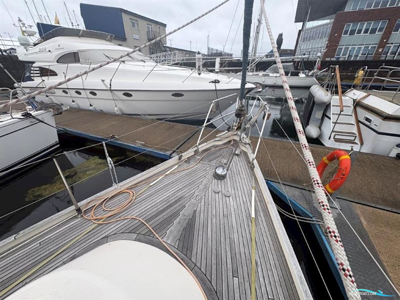 Hallberg-rassy 34