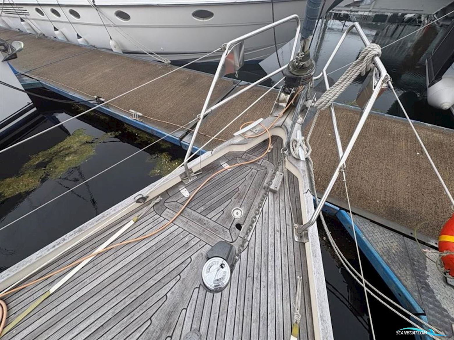 Hallberg-rassy 34