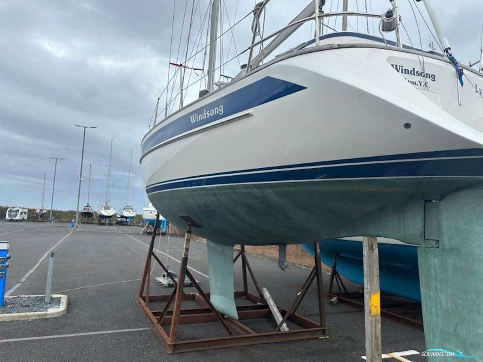 Hallberg-rassy 34