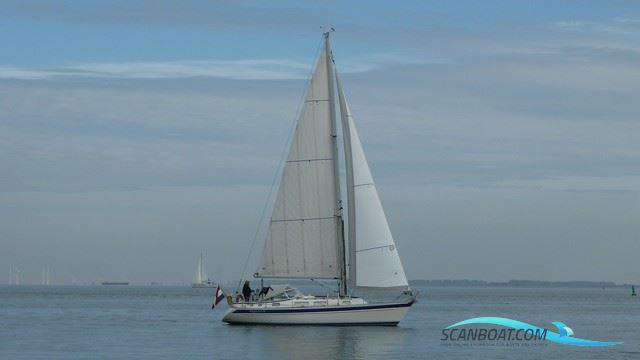 Hallberg Rassy 34
