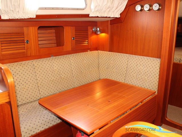 Hallberg Rassy 34