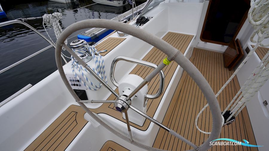 Hallberg-Rassy 340