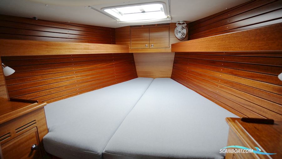 Hallberg-Rassy 340