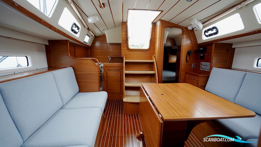 Hallberg-Rassy 340