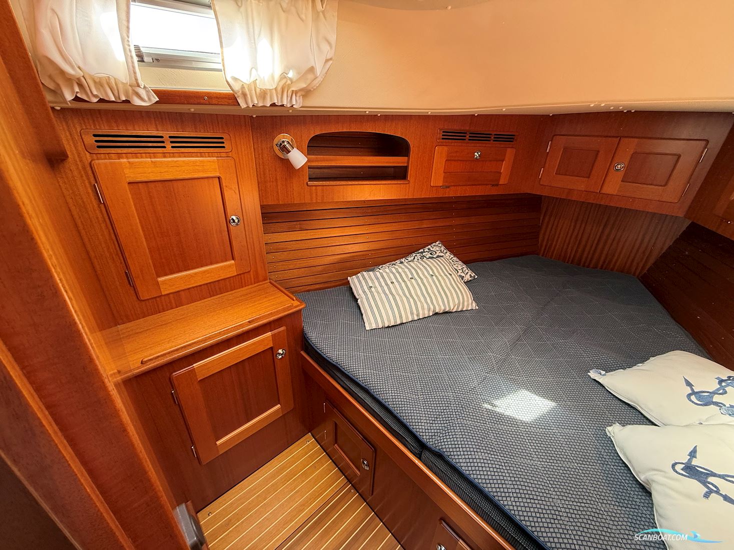Hallberg-Rassy 342
