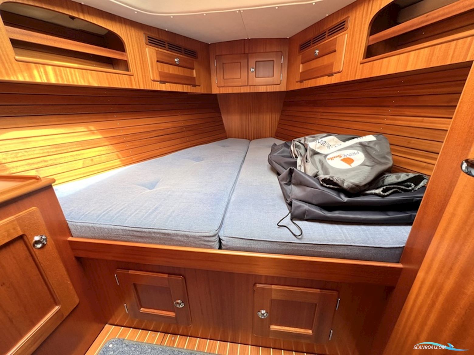 Hallberg Rassy 342