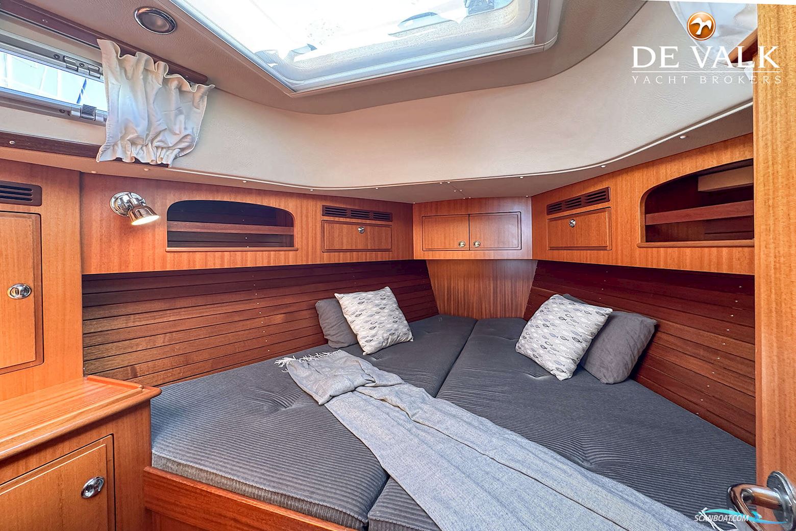 Hallberg Rassy 342