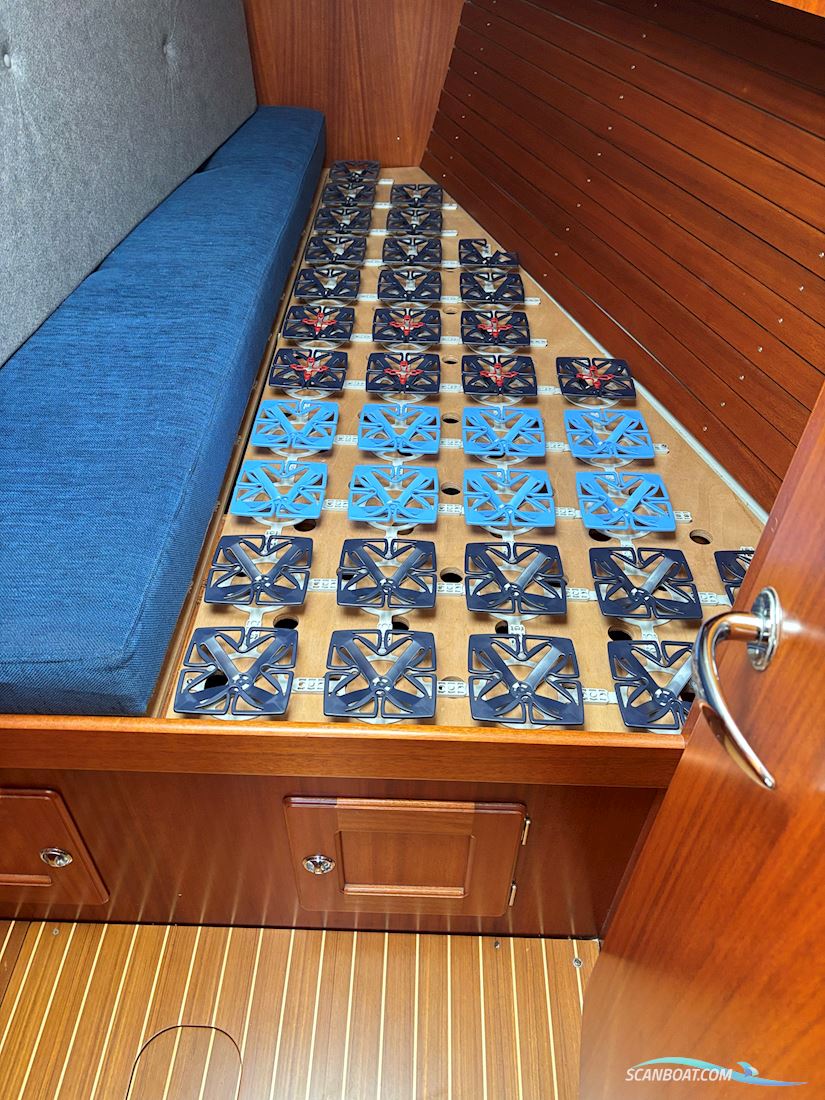 Hallberg Rassy 342