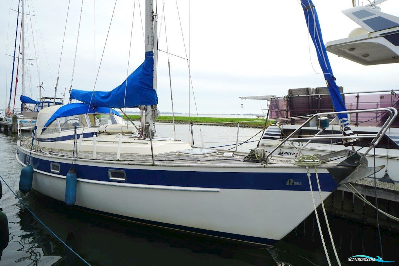 Hallberg Rassy 352 Sejlbåd 1984, med Volvo Penta motor, Holland