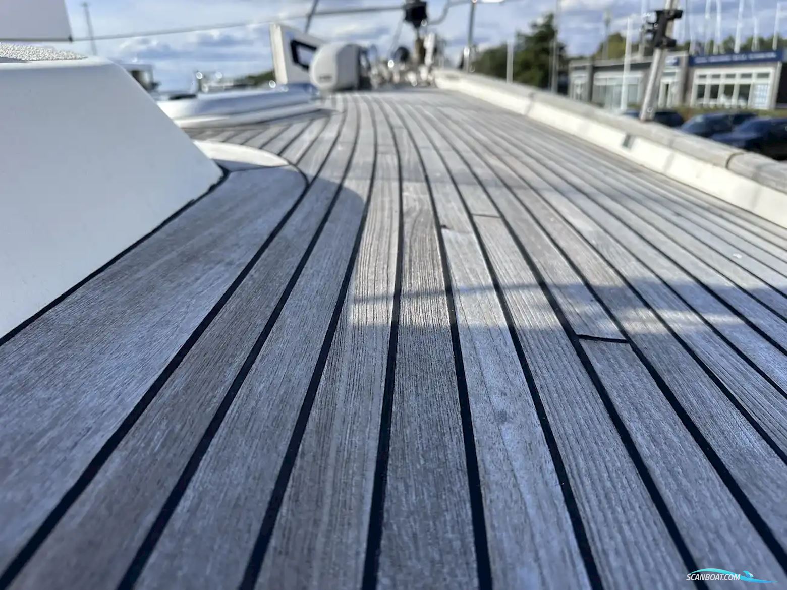 Hallberg-rassy 352