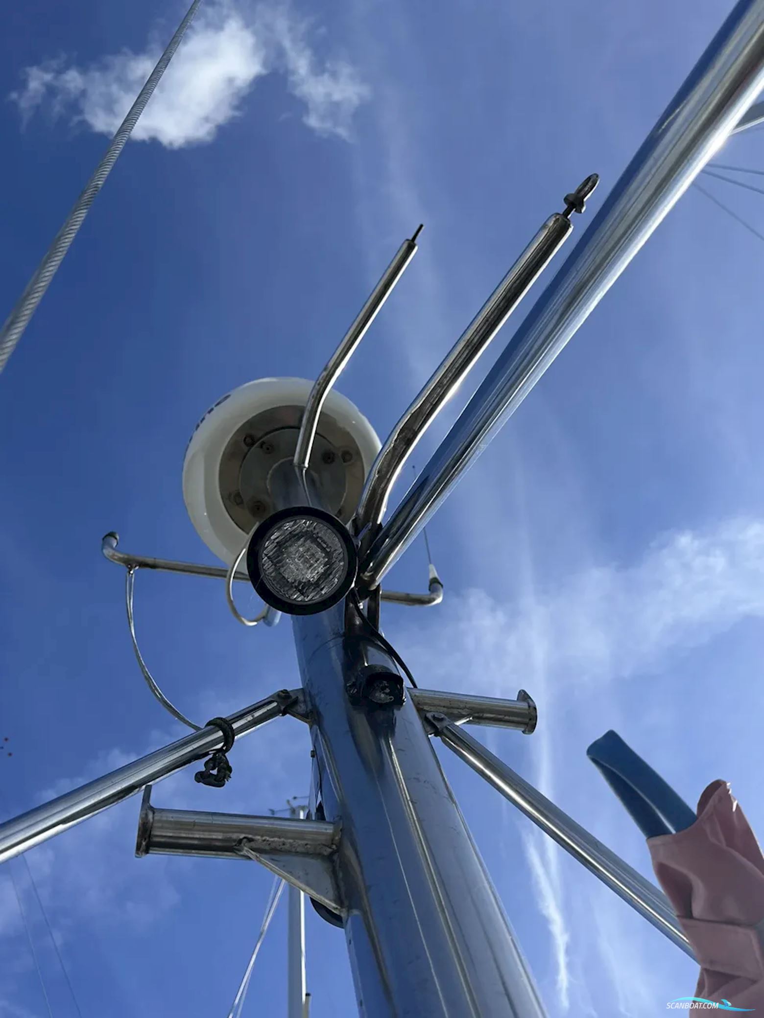 Hallberg-rassy 352