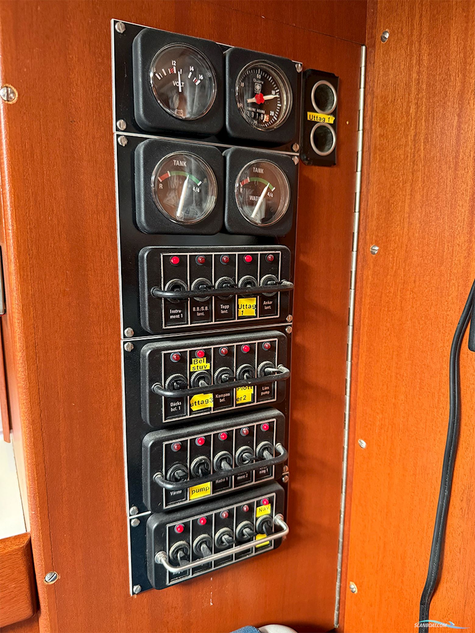 Hallberg-Rassy 352