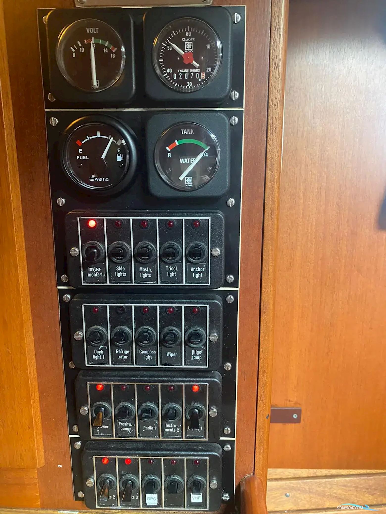 Hallberg-Rassy 352