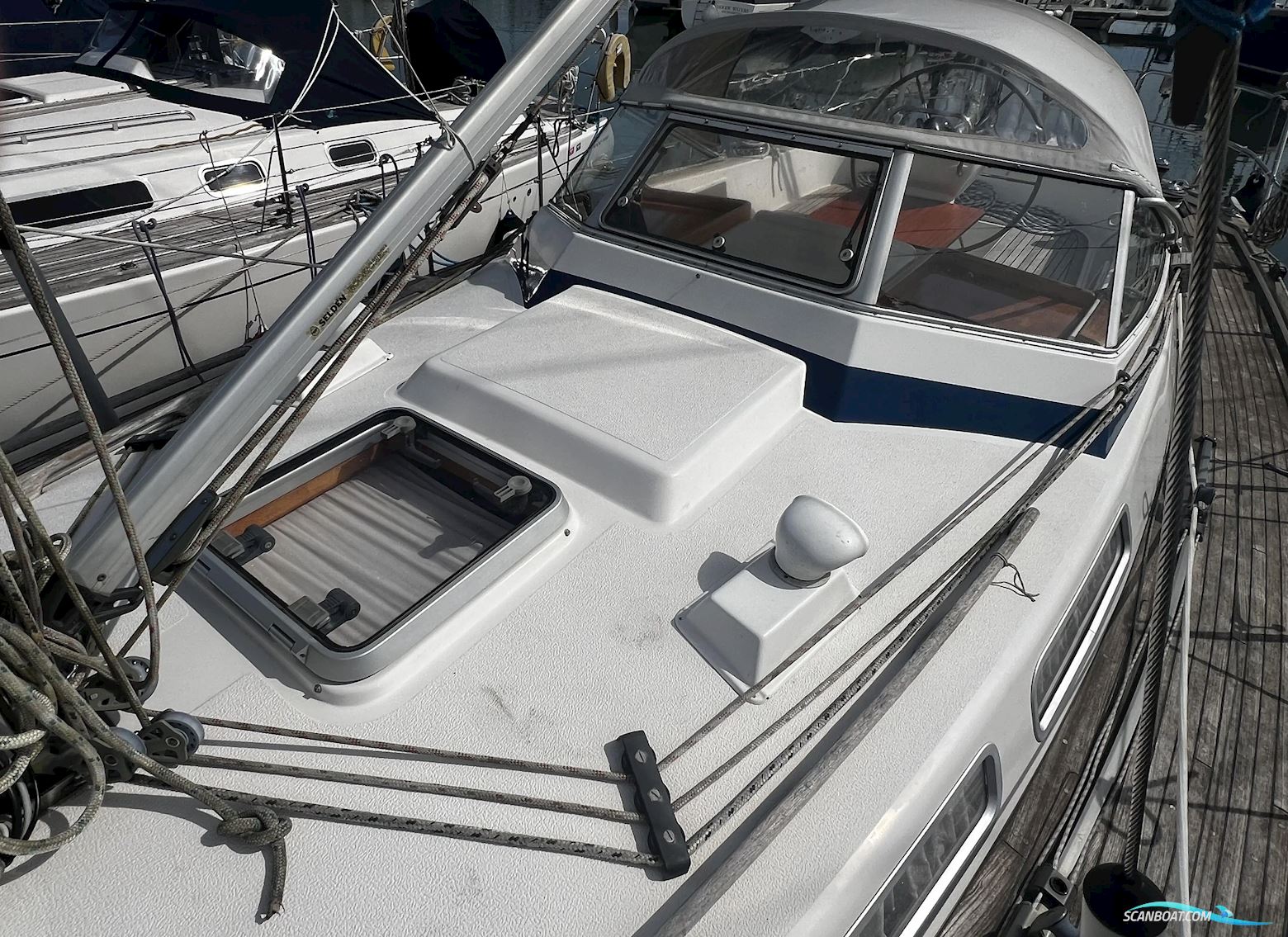 Hallberg Rassy 36