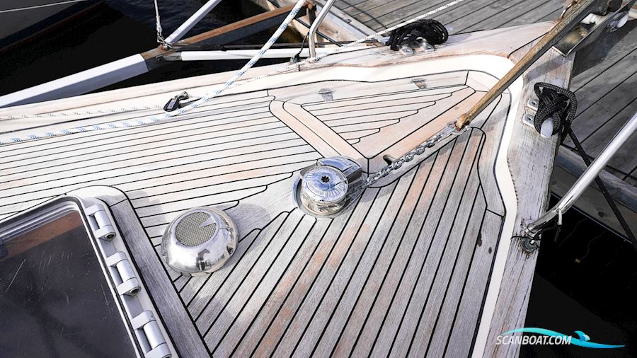 Hallberg-Rassy 36