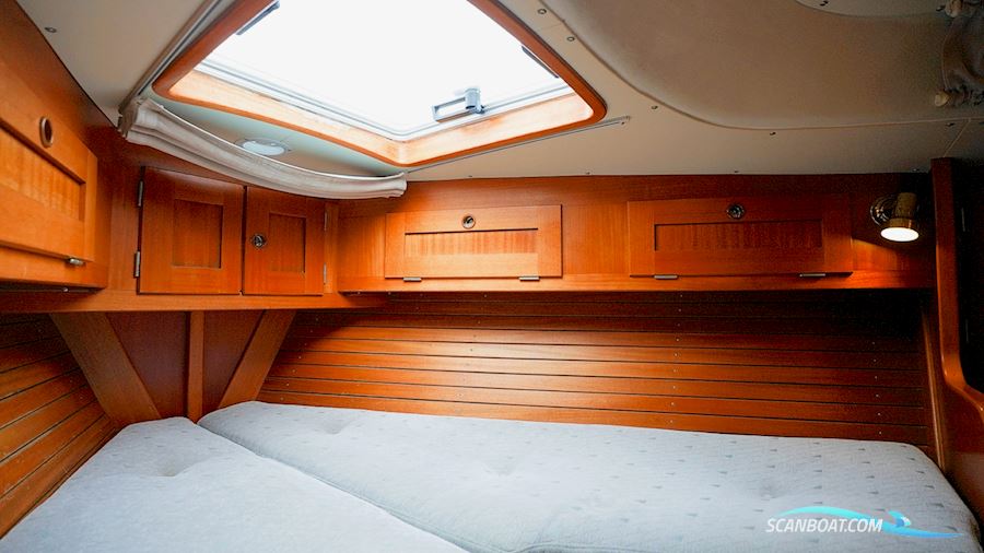 Hallberg-Rassy 36