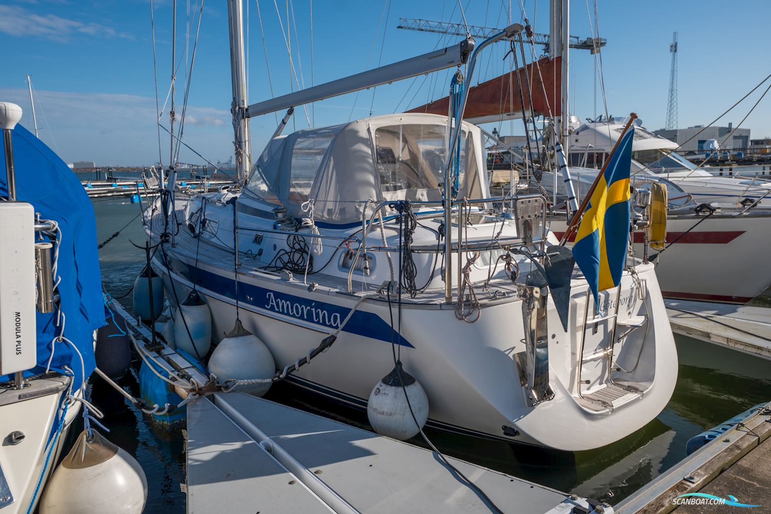 Hallberg-Rassy 37