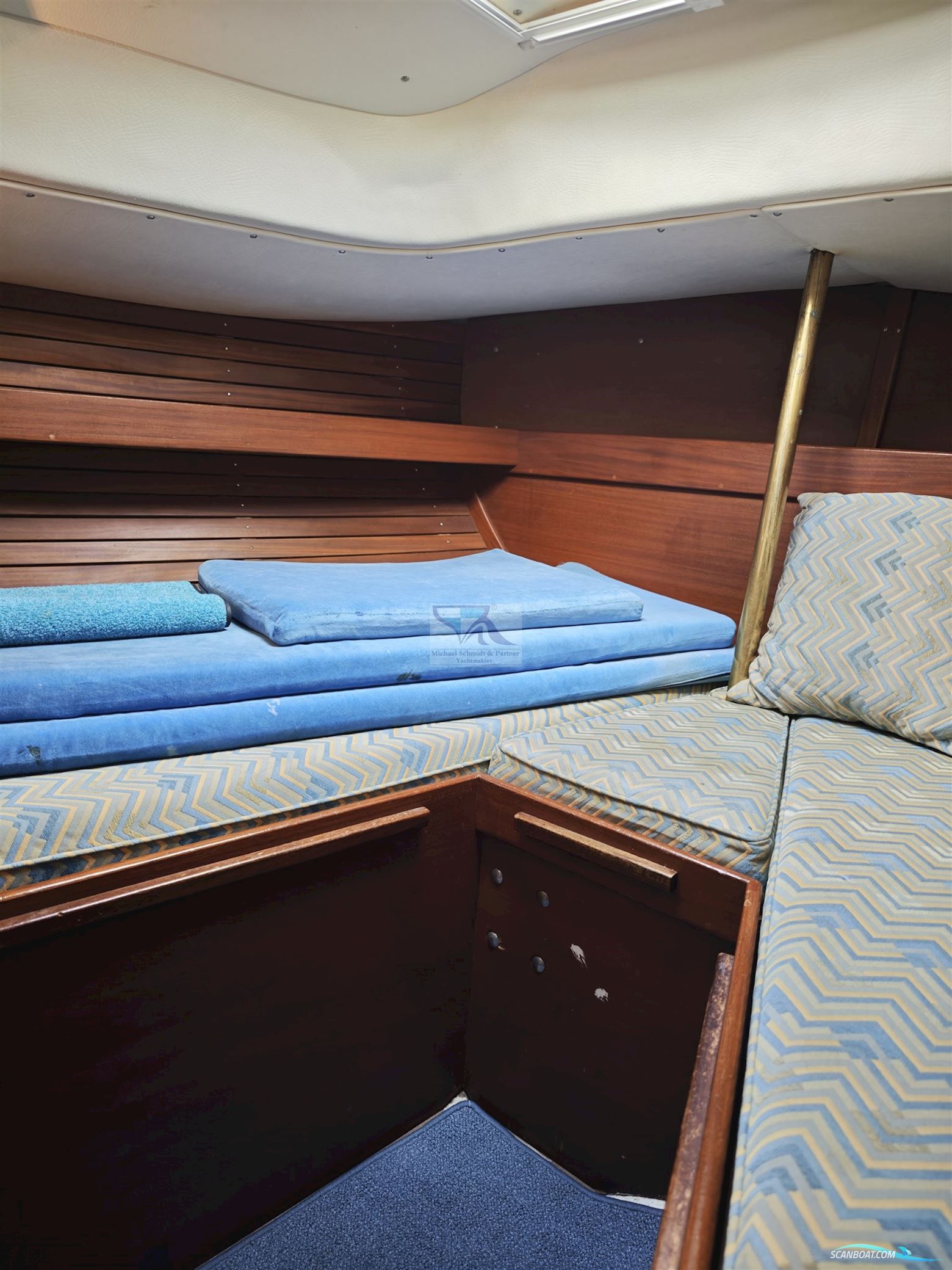 Hallberg Rassy 38