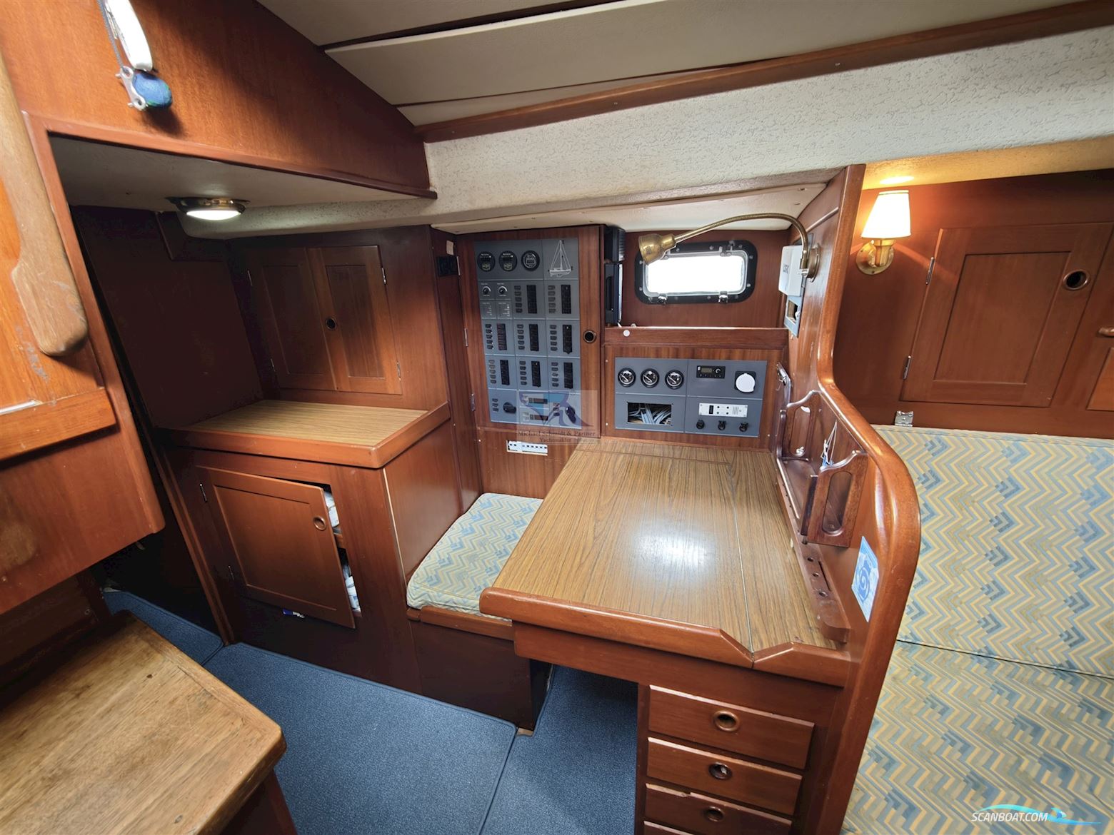 Hallberg Rassy 38