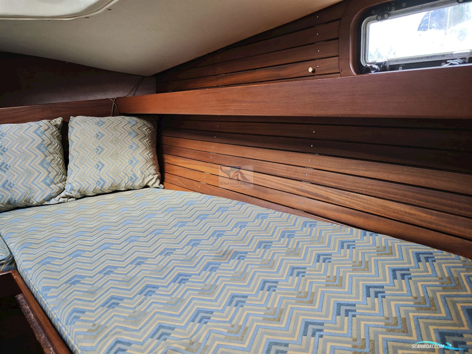Hallberg Rassy 38