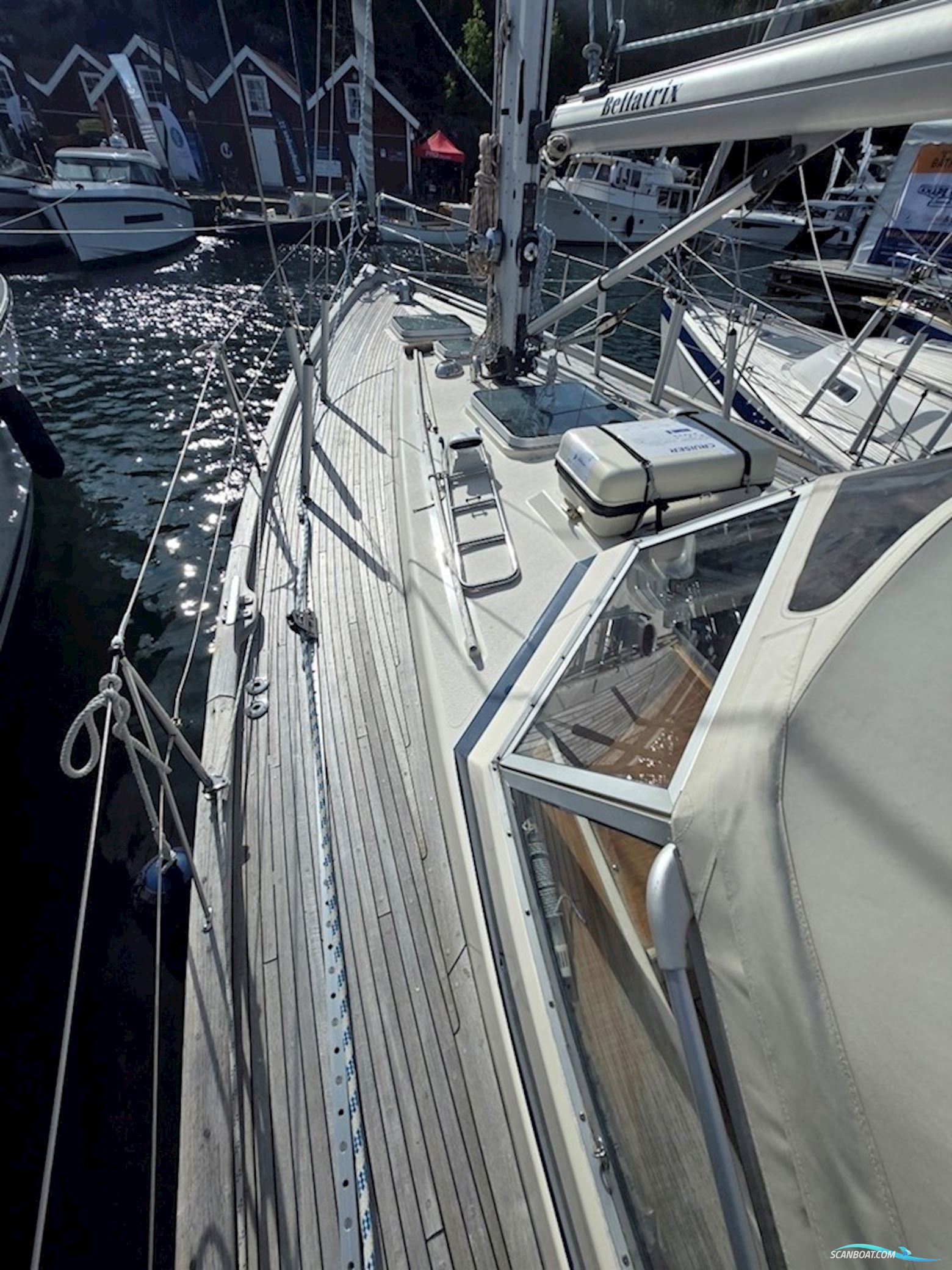Hallberg-Rassy 382