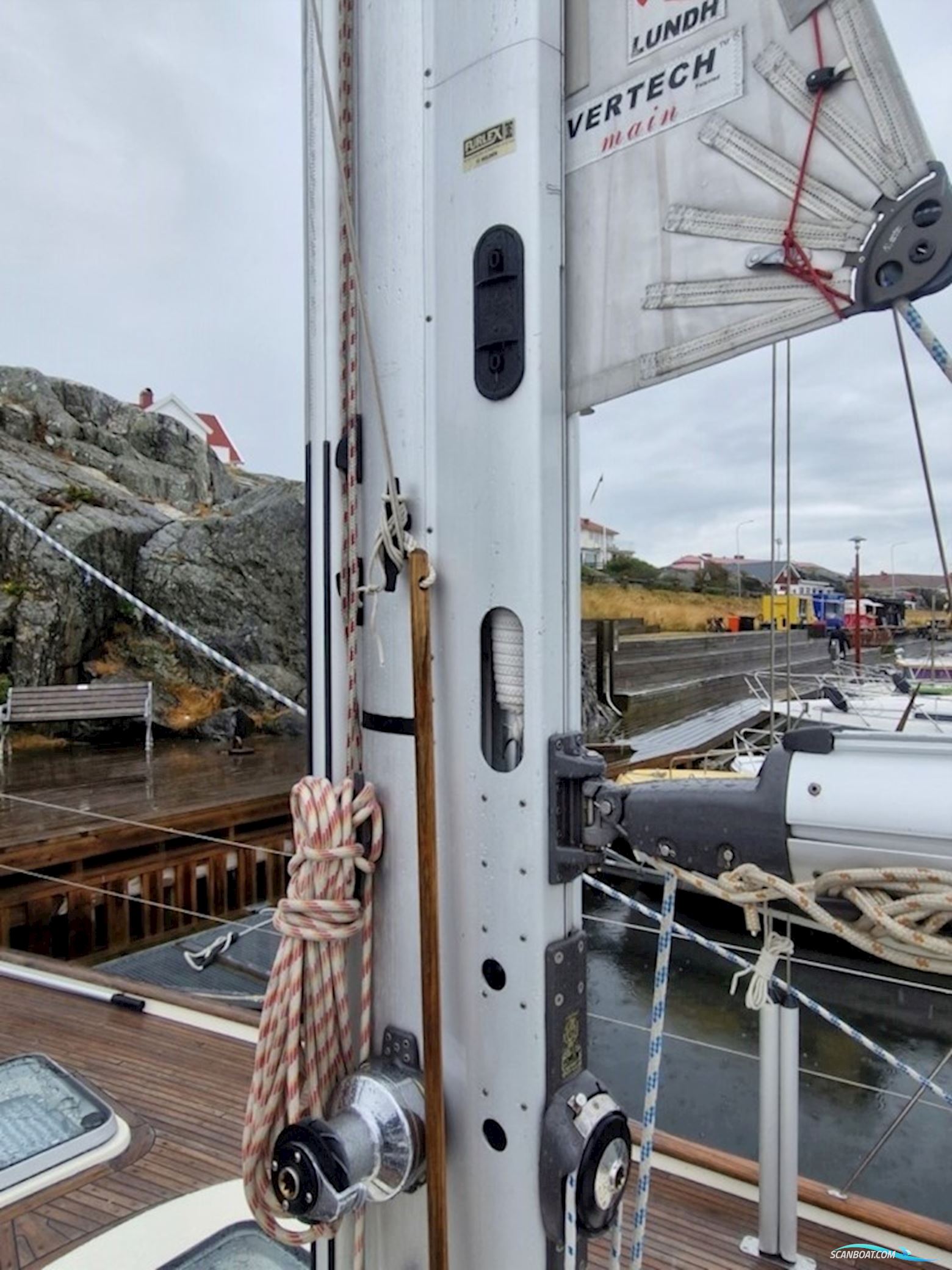 Hallberg-Rassy 382