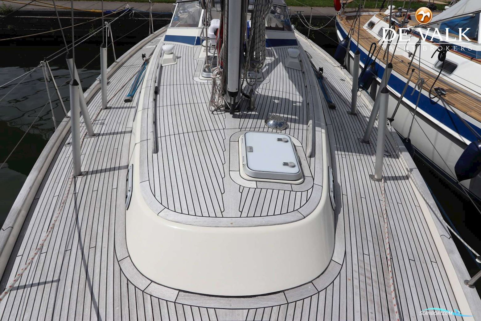 Hallberg Rassy 39