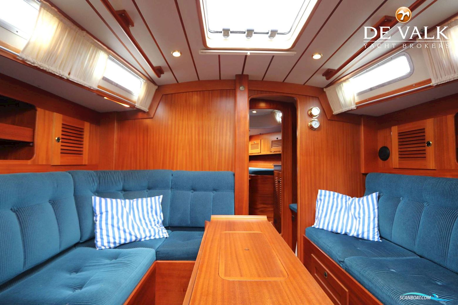 Hallberg Rassy 39