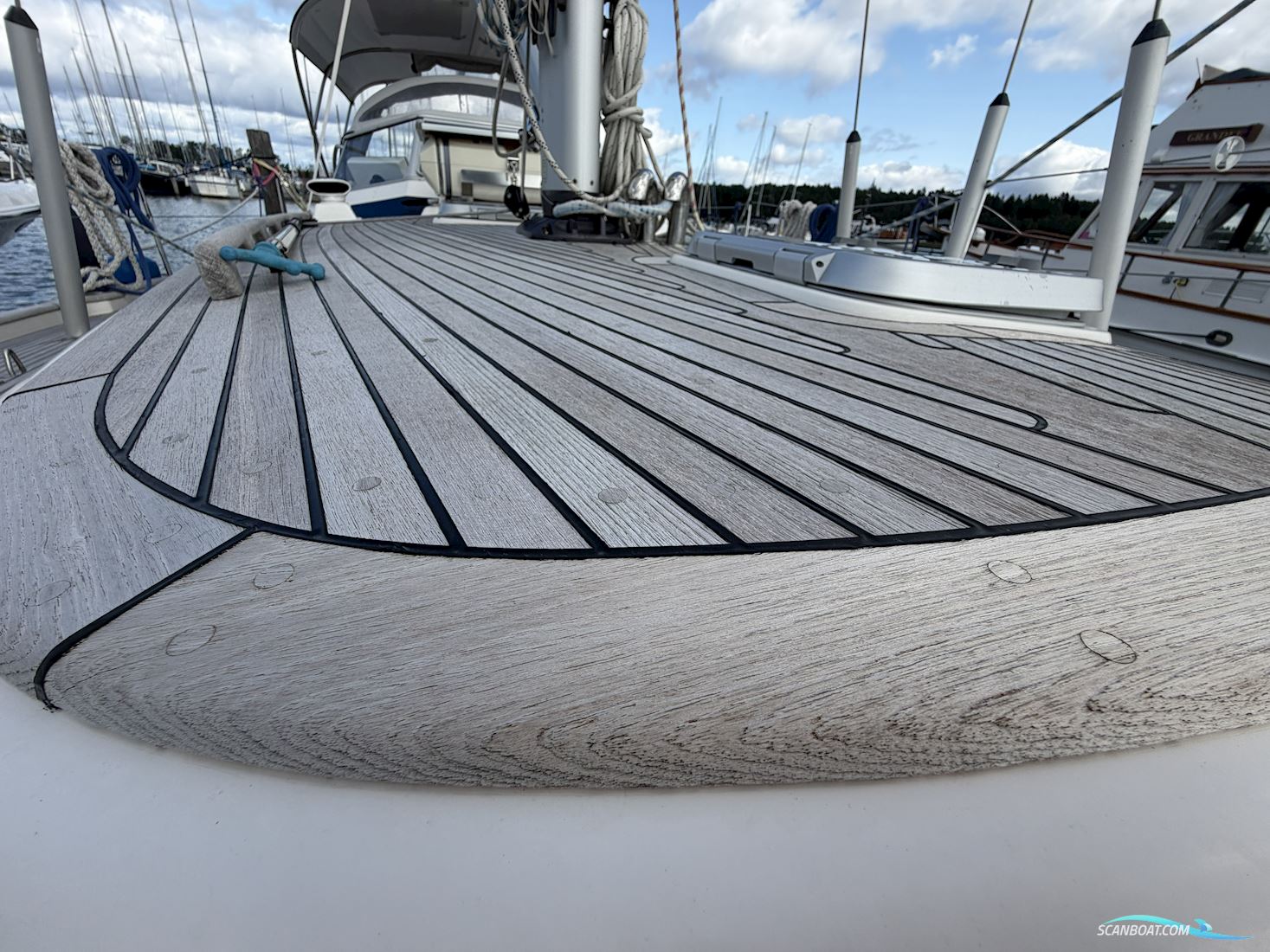 Hallberg-Rassy 39