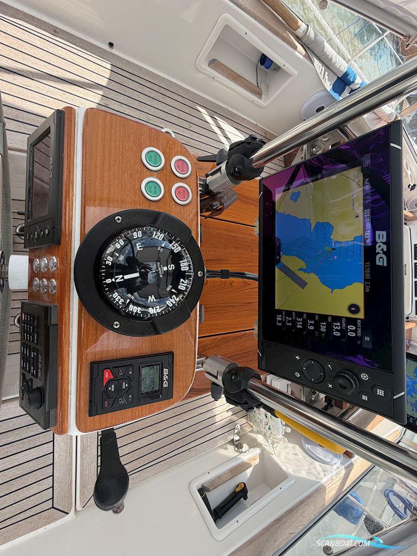 Hallberg-Rassy 39