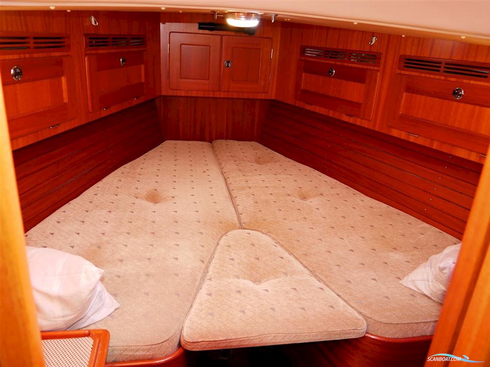 Hallberg Rassy 40 MK1