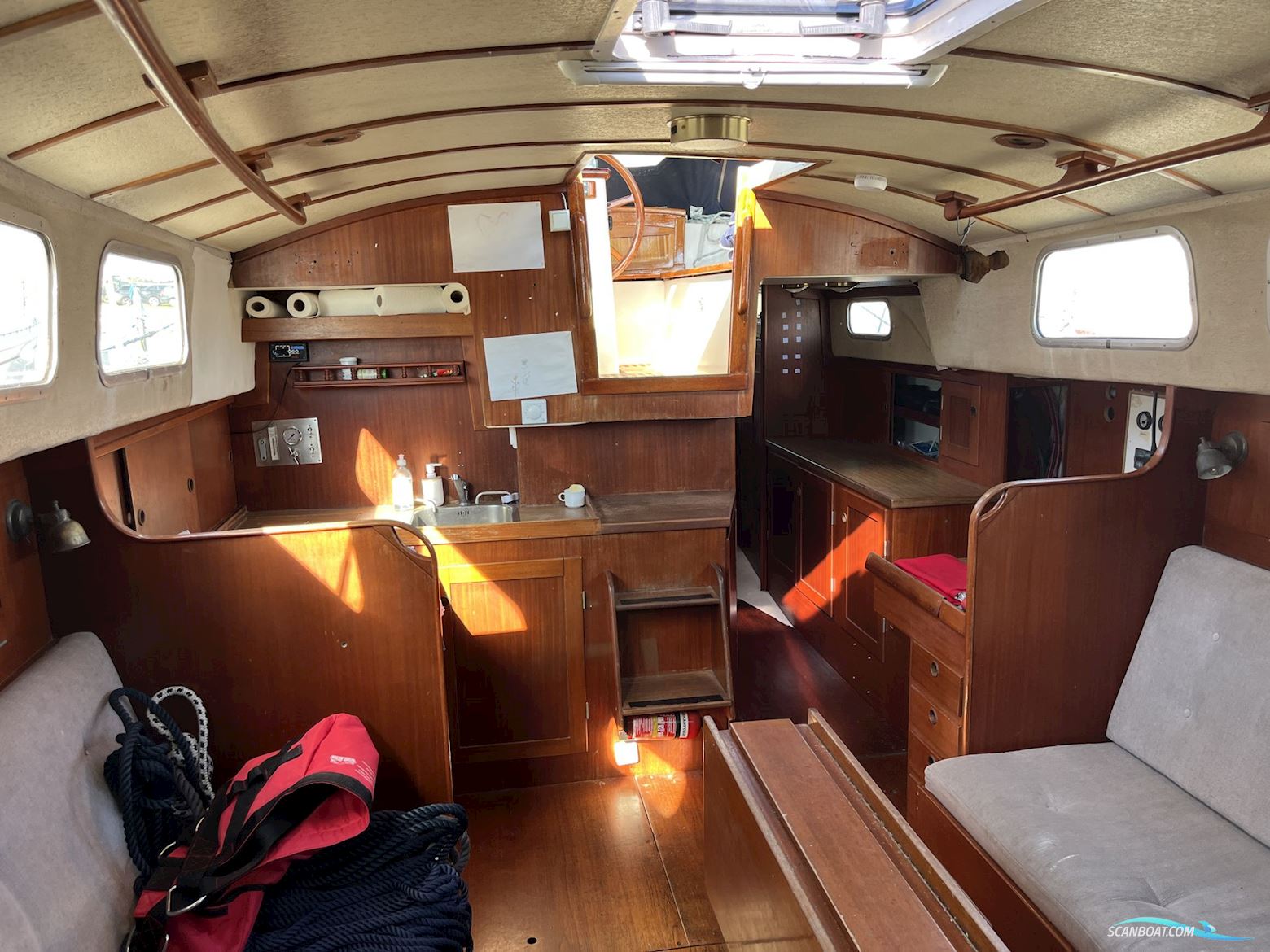Hallberg Rassy 41