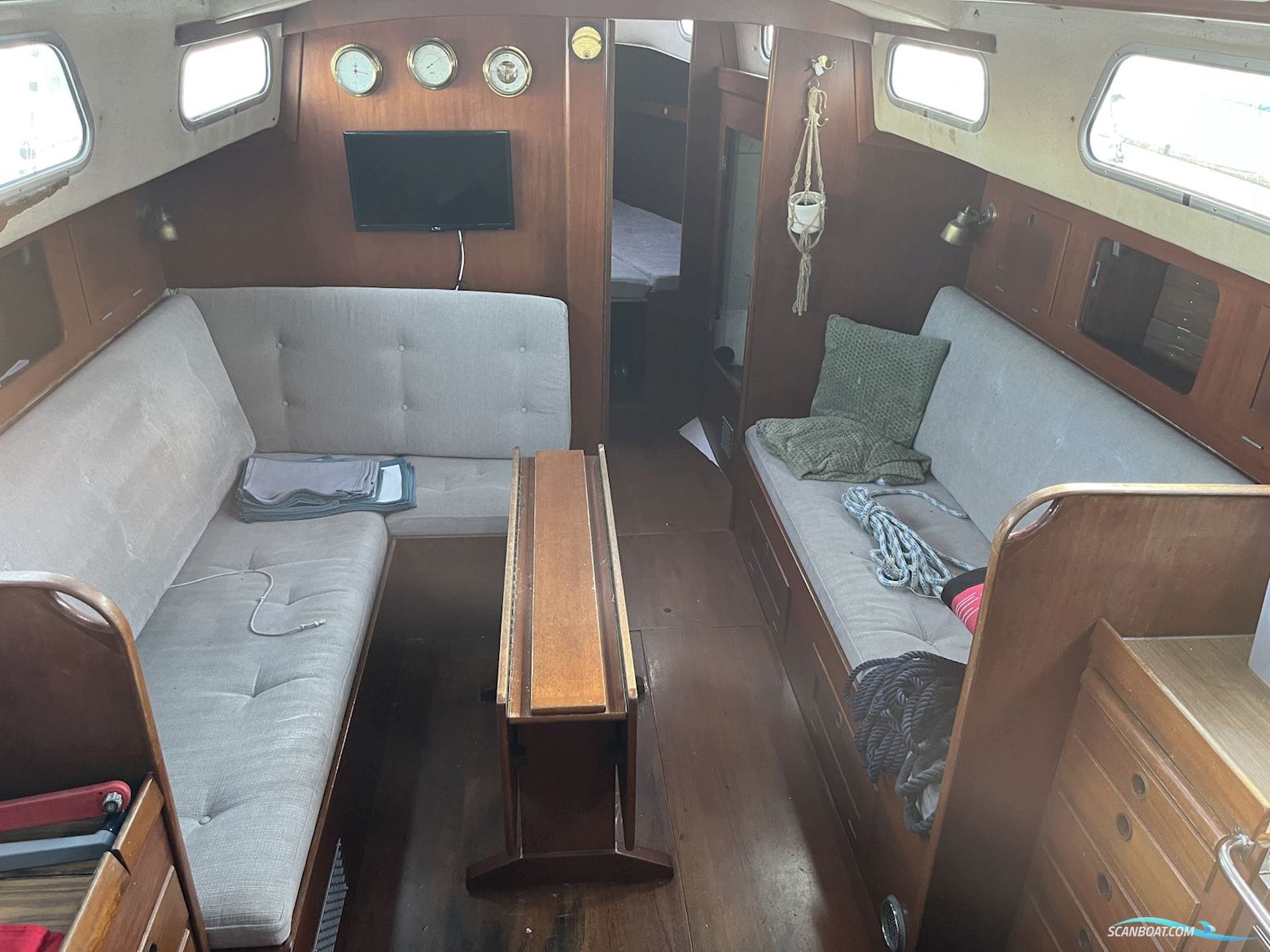 Hallberg Rassy 41
