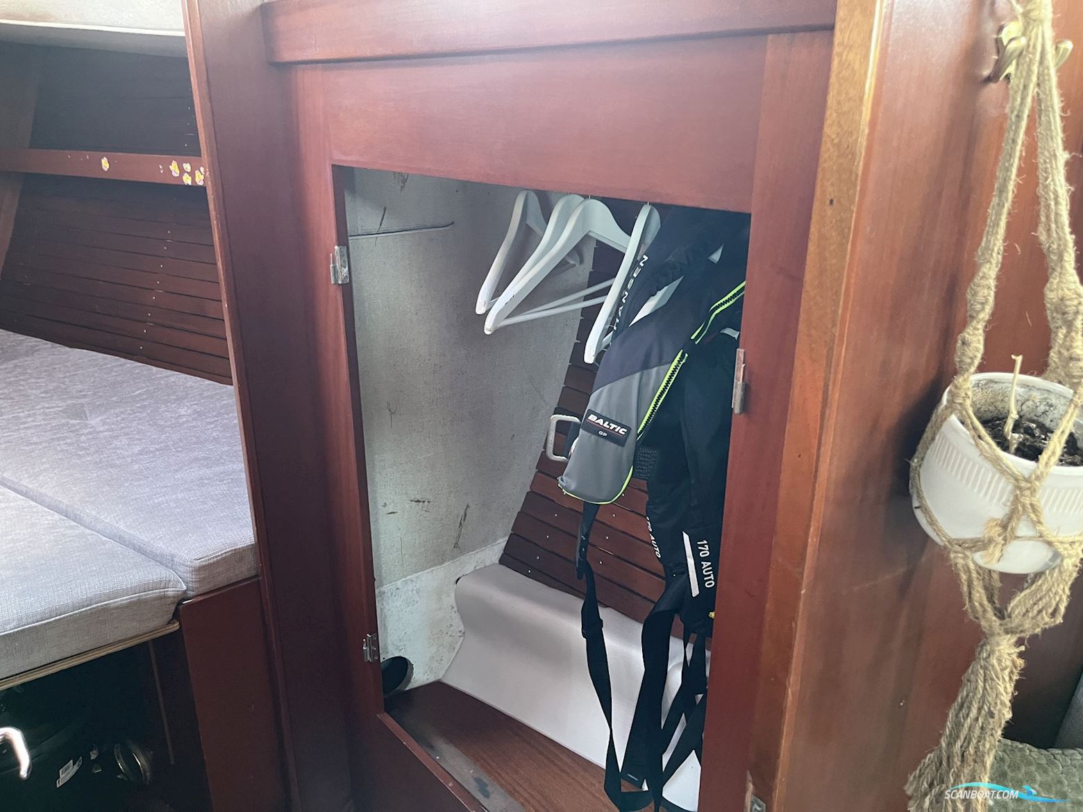 Hallberg Rassy 41