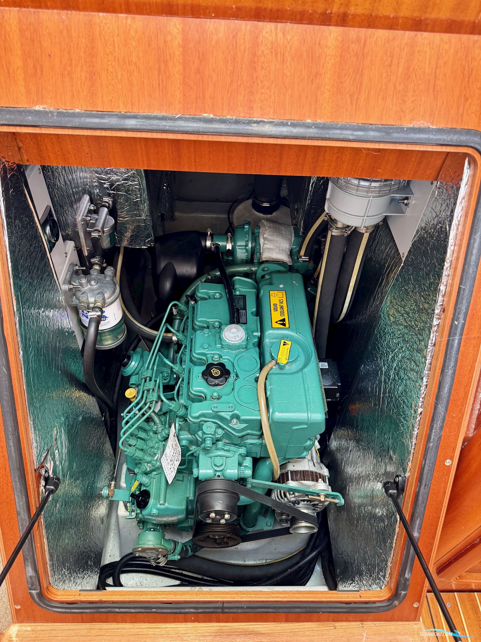 Hallberg-Rassy 412