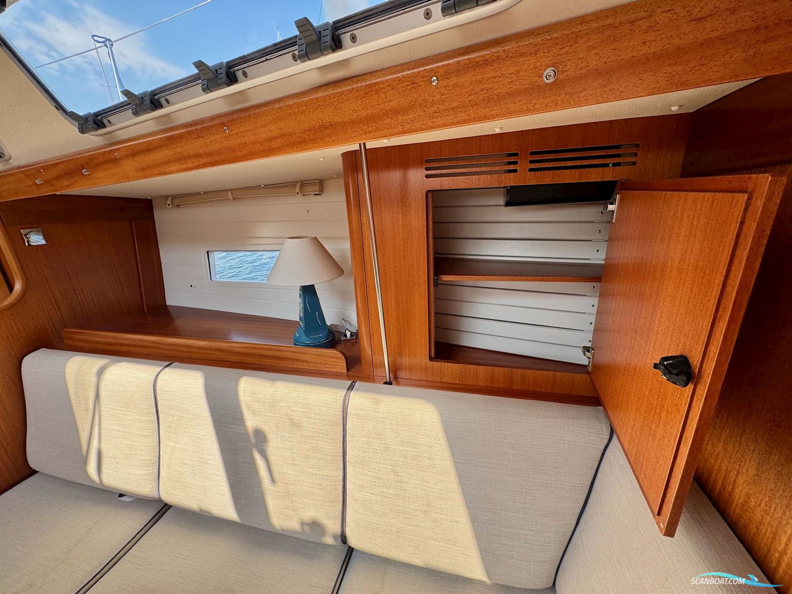 Hallberg-Rassy 412